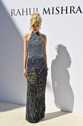 PFW Haute Couture Rahul Mishra Photocall JR Guest attending the Rahul Mishra photocall during Haute Couture Fashion Week in Paris, France, on 6 July 2026. Photo by Julien Reynaud APS-Medias ABACAPRESS.COM Paris France  Copyright: xReynaudxJulien APS-Medias ABACAx