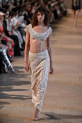 PFW Haute Couture Rahul Mishra Runway JR A model walks the runway at the Rahul Mishra show during Haute Couture Fashion Week in Paris, France, on 6 July 2026. Photo by Julien Reynaud APS-Medias ABACAPRESS.COM Paris France  Copyright: xReynaudxJulien APS-Medias ABACAx