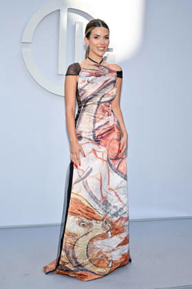 PFW Haute Couture Tony Ward Photocall JR Ekin-Su Culculoglu attending the Tony Ward photocall during Haute Couture Fashion Week in Paris, France, on 6 July 2026. Photo by Julien Reynaud APS-Medias ABACAPRESS.COM Paris France  Copyright: xReynaudxJulien APS-Medias ABACAx