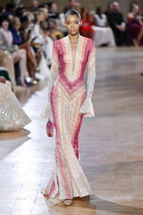 PFW Haute Couture Tony Ward Runway JR A model walks the runway at the Tony Ward show during Haute Couture Fashion Week in Paris, France, on 6 July 2026. Photo by Julien Reynaud APS-Medias ABACAPRESS.COM Paris France  Copyright: xReynaudxJulien APS-Medias ABACAx