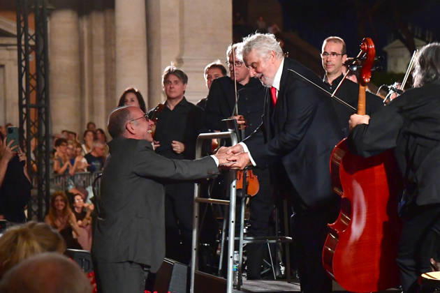 IPA86455801 - Rome, Piazza del Campidoglio: Nicola Piovani’s Tribute Concert to Ennio Morricone. Pictured: Giuseppe Tornatore and Nicola Piovani  Copyright: xVincenzoxLandix xVincenzoxLandix 86455801