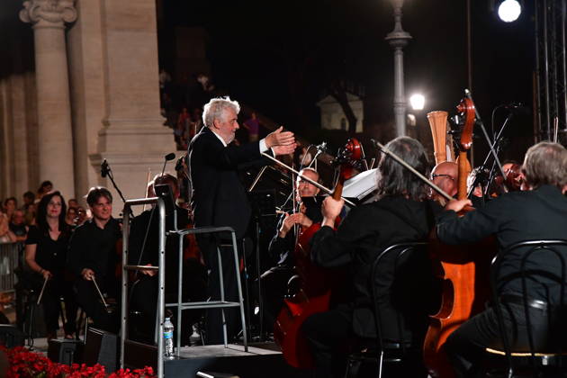 IPA86455803 - Rome, Piazza del Campidoglio: Nicola Piovani’s Tribute Concert to Ennio Morricone. Pictured: Nicola Piovani  Copyright: xVincenzoxLandix xVincenzoxLandix 86455803