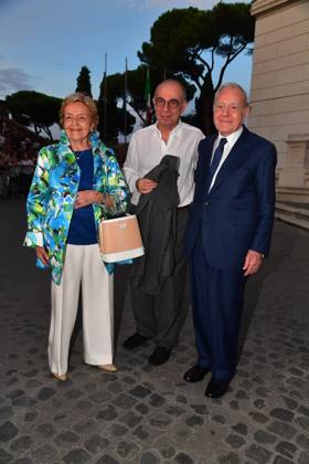 IPA86455683 - Rome, Piazza del Campidoglio: Nicola Piovani’s Tribute Concert to Ennio Morricone. Pictured: Giuseppe Tornatore, Gianni and Maddalena Letta  Copyright: xVincenzoxLandix xVincenzoxLandix 86455683