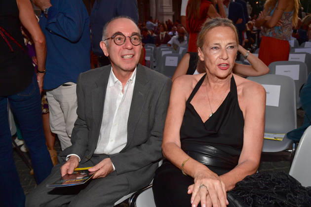 IPA86455696 - Rome, Piazza del Campidoglio: Nicola Piovani’s Tribute Concert to Ennio Morricone. Pictured: Giuseppe Tornatore and Roberta Pacetti  Copyright: xVincenzoxLandix xVincenzoxLandix 86455696