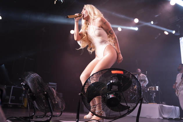 July 6, 2026, Madrid, Spain: Venezuelan-American singer Andrea Elena Mangiamarchi, known as Elena Rose performs during the concert at the La Riviera in Madrid. Madrid Spain - ZUMAs197 20260706_aaa_s197_061 Copyright: xAtilanoxGarciax