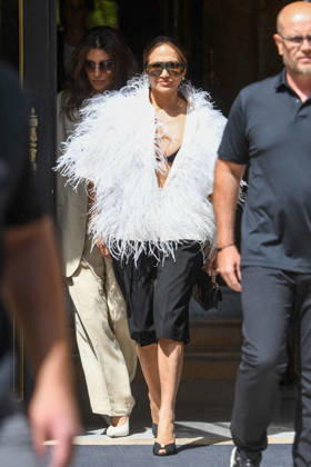Jennifer Lopez Leaving The Hotel La Reserve - Paris JLO, Jennifer Lopez is seen leaving the Hotel La Reserve as part of Paris Fashion Week in Paris, France on July 7, 2026. Photo by Florian Poitout ABACAPRESS.COM Paris France  Copyright: xPoitoutxFlorian ABACAx