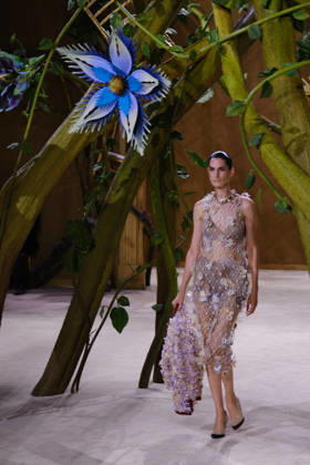 Second Chanel Haute Couture Fall Winter 2026–2027 Collection Fashion Show during Paris Fashion Week, on July 7, 2026 Chanel Haute Couture Fall Winter 2026–2027 Collection Fashion Show, during Paris Fashion Week, on July 7, 2026, in Paris, France  Copyright: xPaulinexMoureyx xBestimagexPaulinexMoureyx xBestimagex