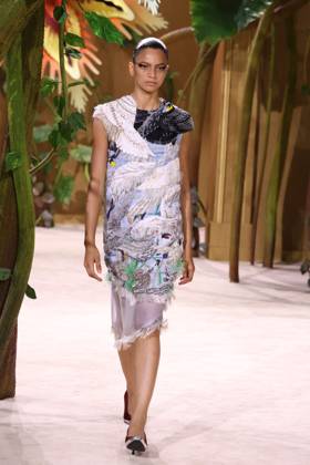 PFW Haute Couture Chanel Runway JD A model walks the runway at the Chanel show during Haute Couture Fashion Week in Paris, France, on 7 July 2026. Photo by Jerome Dominé ABACAPRESS.COM Paris France  Copyright: xDominexJerome ABACAx