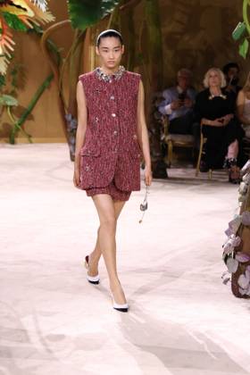 PFW Haute Couture Chanel Runway JD A model walks the runway at the Chanel show during Haute Couture Fashion Week in Paris, France, on 7 July 2026. Photo by Jerome Dominé ABACAPRESS.COM Paris France  Copyright: xDominexJerome ABACAx