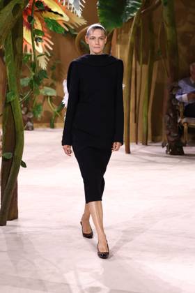 PFW Haute Couture Chanel Runway JD A model walks the runway at the Chanel show during Haute Couture Fashion Week in Paris, France, on 7 July 2026. Photo by Jerome Dominé ABACAPRESS.COM Paris France  Copyright: xDominexJerome ABACAx