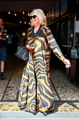 PFW Haute Couture Stephane Rolland Outside Arrivals JR Amanda Lear arriving at the Stephane Rolland show during Haute Couture Fashion Week in Paris, France, on 7 July 2026. Photo by Julien Reynaud APS-Medias ABACAPRESS.COM Paris France  Copyright: xReynaudxJulien APS-Medias ABACAx