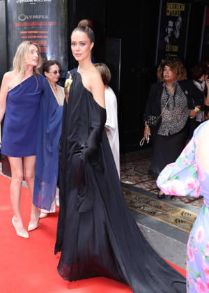 Hinaupoko Deveze, Miss France 2026, at the Stéphane Rolland fashion show at the Olympia, Fall Winter 2026–2027 Haute Couture Collection during Paris Fashion Week, on July 7, 2026. Denis Guignebourg, Bestimage. Celebrities at the Stéphane Rolland Fall Winter 2026–2027 Haute Couture Collection fashion show during Paris Fashion Week, on July 7, 2026, Paris, France Copyright: xDenisxGuignebourgx xBestimagexDenisxGuignebourgx xBestimagex