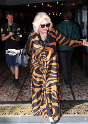Amanda Lear at the Stéphane Rolland fashion show at the Olympia, Fall Winter 2026–2027 Haute Couture Collection during Paris Fashion Week, on July 7, 2026. Denis Guignebourg, Bestimage. Celebrities at the Stéphane Rolland Fall Winter 2026–2027 Haute Couture Collection fashion show, during Paris Fashion Week, on July 7, 2026, Paris, France  Copyright: xDenisxGuignebourgx xBestimagexDenisxGuignebourgx xBestimagex