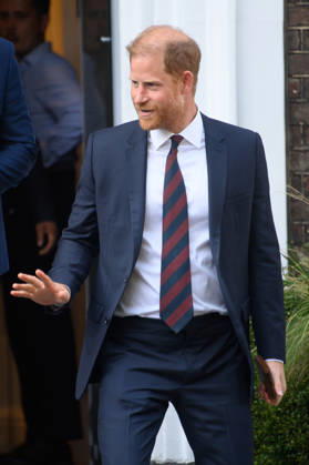 Prince Harry Departs Chatham House, London, UK - Arrives at Court - Tuesday 7 July Prince Harry departs after attending an Invictus Games event at Chatham House in London, England, UK on Tuesday 7 July, 2026, Credit:Justin Ng Avalon UK, England, London, Chatham House  Copyright: xJustinxNgx xAvalonx 1115054862