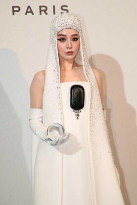 Fan Bingbing at the Stéphane Rolland Fashion Show, Fall Winter 2026–2027 Haute Couture Collection Photocall, at the Olympia as part of Paris Fashion Week, France, July 7, 2026 Bertrand Rindoff Bestimage Stéphane Rolland Haute Couture Fall Winter 2026–2027 show as part of Paris Fashion Week on July 7, 2026, in Paris, France Paris, France  Copyright: xBERTRANDxRINDOFFxPETROFFx xBESTIMAGExBERTRANDxRINDOFFxPETROFFx xBESTIMAGEx