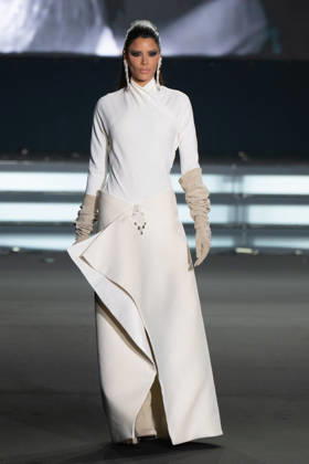 PFW - Stephane Rolland Runway A model walks the runway during the Stephane Rolland Haute Couture Fall Winter 2026 2027 show as part of Paris Fashion Week in Paris, France on July 07, 2026. Photo by Laurent Zabulon ABACAPRESS.COM  Copyright: xZabulonxLaurent ABACAx