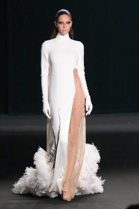 PFW - Stephane Rolland Runway A model walks the runway during the Stephane Rolland Haute Couture Fall Winter 2026 2027 show as part of Paris Fashion Week in Paris, France on July 07, 2026. Photo by Laurent Zabulon ABACAPRESS.COM  Copyright: xZabulonxLaurent ABACAx