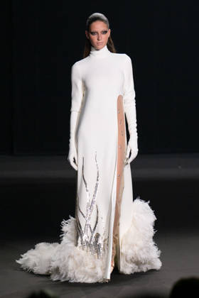 PFW - Stephane Rolland Runway A model walks the runway during the Stephane Rolland Haute Couture Fall Winter 2026 2027 show as part of Paris Fashion Week in Paris, France on July 07, 2026. Photo by Laurent Zabulon ABACAPRESS.COM  Copyright: xZabulonxLaurent ABACAx