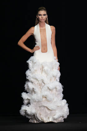 PFW - Stephane Rolland Runway A model walks the runway during the Stephane Rolland Haute Couture Fall Winter 2026 2027 show as part of Paris Fashion Week in Paris, France on July 07, 2026. Photo by Laurent Zabulon ABACAPRESS.COM  Copyright: xZabulonxLaurent ABACAx