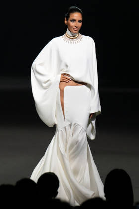 PFW - Stephane Rolland Runway A model walks the runway during the Stephane Rolland Haute Couture Fall Winter 2026 2027 show as part of Paris Fashion Week in Paris, France on July 07, 2026. Photo by Laurent Zabulon ABACAPRESS.COM  Copyright: xZabulonxLaurent ABACAx