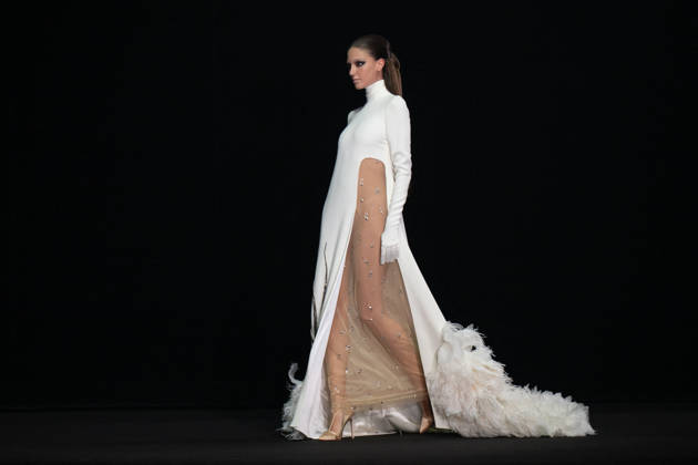 PFW - Stephane Rolland Runway A model walks the runway during the Stephane Rolland Haute Couture Fall Winter 2026 2027 show as part of Paris Fashion Week in Paris, France on July 07, 2026. Photo by Laurent Zabulon ABACAPRESS.COM  Copyright: xZabulonxLaurent ABACAx
