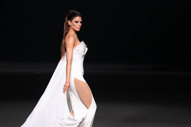 PFW - Stephane Rolland Runway A model walks the runway during the Stephane Rolland Haute Couture Fall Winter 2026 2027 show as part of Paris Fashion Week in Paris, France on July 07, 2026. Photo by Laurent Zabulon ABACAPRESS.COM  Copyright: xZabulonxLaurent ABACAx