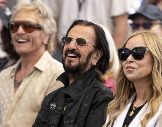July 07, 2026 - Beverly Hills, California, USA - RINGO STARR, who turns 86 today, listens to the music played in his honor during his Annual Peace & Love Birthday Celebration at Beverly Hills Garden Park. Beverly Hills USA - ZUMAce6_ 20260707_zaf_ce6_020 Copyright: xBrianxCahnx