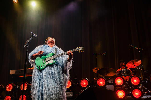 Alabama Shake live at Lucca Summer festival in Lucca, Italy - 07 Jul 2026 Singer Brittany Howard of Alabama Shake performs live on stage during a concert. The celebrated American band Alabama Shake performed on stage in Piazza Napoleone in Lucca, marking the highly anticipated only Italian date of their world tour. The concert marks their historic return to the country after a ten-year absence, celebrating the official reunion of founding members Brittany Howard, Heath Fogg, and Zac Cockrell. Lucca Italy Copyright: xCarloxVerganix xSOPAxImagesx ALABAMASHAKE26(30)