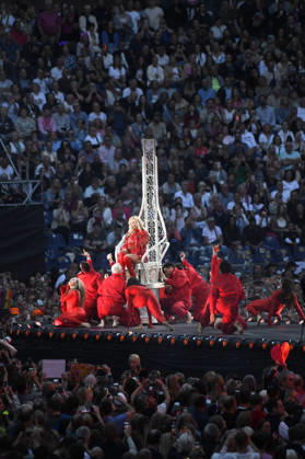 Helene Fischer live bei einem Konzert ihrer 360Â° Stadion Tour in der Heinz von Heiden Arena. Hannover, 07.07.2026 (Hinweis: Verwendung nur redaktionell in Bezug auf das Konzert bzw. die aktuelle Tour)