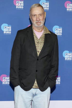 ABB EMMERICH- Roland Emmerich der deutsche Filmproduzent, Regisseur bekommt bei der Verleihung die Glaeserne Leinwand im Kino Cinemaxx in Hamburg am 07.07.2026 Hamburg Deutschland