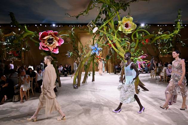 PFW - Chanel Runway A model walks the runway during the Chanel Haute Couture Fall Winter 2026 2027 show as part of Paris Fashion Week on July 07, 2026 in Paris, France. Photo by Franck Castel ABACAPRESS.COM Paris France  Copyright: xCastelxFranck ABACAx