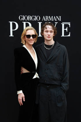 Cate Blanchett and her son Ignatius Martin Upton at the Giorgio Armani Privé Fall Winter 2026–2027 Haute Couture Collection fashion show during Paris Fashion Week, July 7, 2026 Celebrities at the Giorgio Armani Privé Fall Winter 2026–2027 Haute Couture Collection fashion show during Paris Fashion Week, July 7, 2026, Paris, France  Copyright: xFlorianxLaviellex xBestimagexFlorianxLaviellex xBestimagex