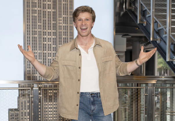 July 7, 2026, New York, New York, USA: ROBERT IRWIN visits the Empire State Building in New York to celebrate the upcoming premiere of Dancing with the Stars The Next Pro on ABC. 7 July 2026 New York USA - ZUMAa265 20260707_zep_a265_007 Copyright: xEricxAcquayex