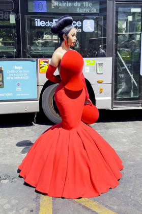 Cardi B arrives at the Robert Wun Haute Couture Fall Winter 2026–2027 show during Paris Fashion Week (PFW) in Paris, France, on July 8, 2026 Gedeon Taieb Bestimage Cardi B arrives at the Robert Wun Haute Couture Fall Winter 2026–2027 show during Paris Fashion Week (PFW) in Paris, France, on July 8, 2026 Paris, France Copyright: xGedeonxTaiebx xBestimagexGedeonxTaiebx xBestimagex