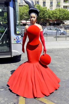 Cardi B arrives at the Robert Wun Haute Couture Fall Winter 2026–2027 show during Paris Fashion Week (PFW) in Paris, France, on July 8, 2026 Gedeon Taieb Bestimage Cardi B arrives at the Robert Wun Haute Couture Fall Winter 2026–2027 show during Paris Fashion Week (PFW) in Paris, France, on July 8, 2026 Paris, France Copyright: xGedeonxTaiebx xBestimagexGedeonxTaiebx xBestimagex
