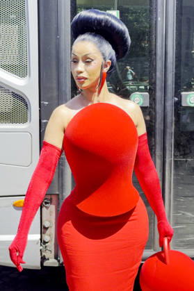 Cardi B arrives at the Robert Wun Haute Couture Fall Winter 2026–2027 show during Paris Fashion Week (PFW) in Paris, France, on July 8, 2026 Gedeon Taieb Bestimage Cardi B arrives at the Robert Wun Haute Couture Fall Winter 2026–2027 show during Paris Fashion Week (PFW) in Paris, France, on July 8, 2026 Paris, France Copyright: xGedeonxTaiebx xBestimagexGedeonxTaiebx xBestimagex