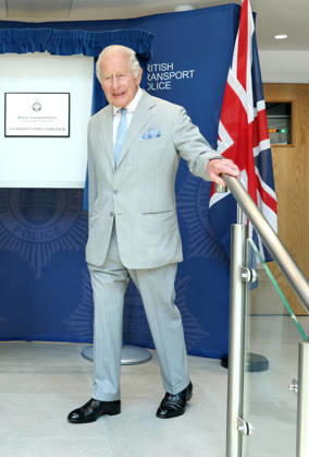 King Charles III Opens Headquarters Of The British Transport Police LONDON, ENGLAND - JULY 08: King Charles III smiles after unveiling a plaque during the official opening of the British Transport Police Headquarters on July 08, 2026 in London, England. During the engagement, His Majesty met British Transport Police (BTP) officers and first responders who attended the scene after the Bedford train crash on June 19., Credit:Shane Anthony Sinclair PA ROTA - B68 Avalon United Kingdom, England, London Copyright: xShanexAnthonyxSinclairx xPAxROTAx-xB68x xAvalonx 1115254777