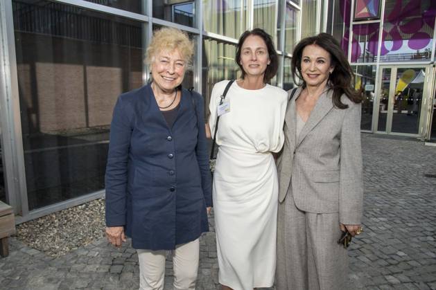ABB BERBEN- Gesine Schwan, Katarina Barley und Iris Berben zu Gast bei der Verleihung des Annemarie-Renger-Preises an Iris Berben im Restaurant Weltwirtschaft im Haus der Kulturen der Welt in Berlin am 08.07.2026 Berlin Deutschland
