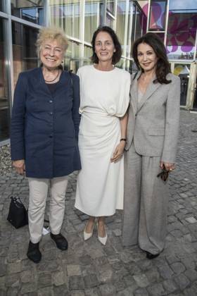 ABB BERBEN- Gesine Schwan, Katarina Barley und Iris Berben zu Gast bei der Verleihung des Annemarie-Renger-Preises an Iris Berben im Restaurant Weltwirtschaft im Haus der Kulturen der Welt in Berlin am 08.07.2026 Berlin Deutschland