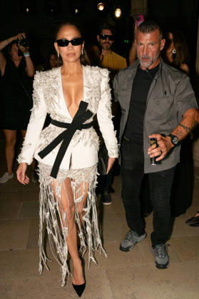 PFW - Zuhair Murad Front Row Jennifer Lopez attends the Zuhair Murad Haute Couture Fall Winter 2026 2027 show as part of Paris Fashion Week in Paris, France on July 08, 2026. Photo by Laurent Zabulon ABACAPRESS.COM Copyright: xZabulonxLaurent ABACAx