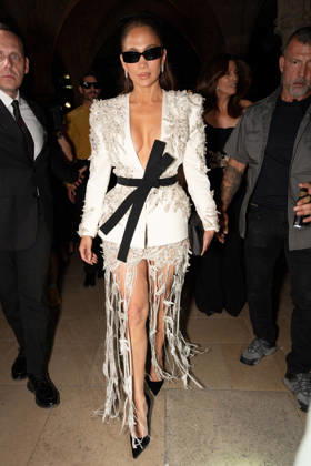 PFW - Zuhair Murad Front Row Jennifer Lopez attends the Zuhair Murad Haute Couture Fall Winter 2026 2027 show as part of Paris Fashion Week in Paris, France on July 08, 2026. Photo by Laurent Zabulon ABACAPRESS.COM Copyright: xZabulonxLaurent ABACAx