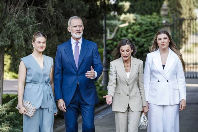 Infanta Sofia, along with King Felipe and Queen Letizia and Princess Leonor, presided over the Leading Teachers event of the Ibercaja Foundation, where Infanta Sofia gave her first solo speech, in Zaragoza on Wednesday, July 8, 2026. La Infanta Sofia junto a los reyes Felipe y Letizia y la princesa Leonor presiden el evento Docentes Referentes de la Fundación Ibercaja, donde la infanta Sofia realiza su primer discurso en solitario, en Zaragoza el miércoles 8 de julio de 2026. 900 LOF Cordon Press Cordon Press