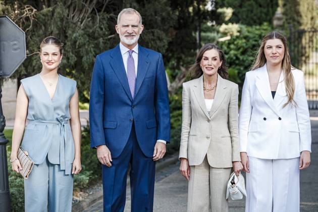 Infanta Sofia, along with King Felipe and Queen Letizia and Princess Leonor, presided over the Leading Teachers event of the Ibercaja Foundation, where Infanta Sofia gave her first solo speech, in Zaragoza on Wednesday, July 8, 2026. La Infanta Sofia junto a los reyes Felipe y Letizia y la princesa Leonor presiden el evento Docentes Referentes de la Fundación Ibercaja, donde la infanta Sofia realiza su primer discurso en solitario, en Zaragoza el miércoles 8 de julio de 2026. 900 LOF Cordon Press Cordon Press