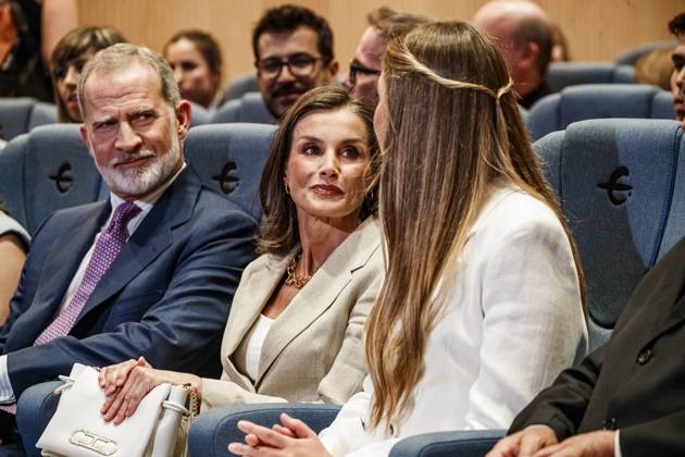 Infanta Sofia, along with King Felipe and Queen Letizia and Princess Leonor, presided over the Leading Teachers event of the Ibercaja Foundation, where Infanta Sofia gave her first solo speech, in Zaragoza on Wednesday, July 8, 2026. La Infanta Sofia junto a los reyes Felipe y Letizia y la princesa Leonor presiden el evento Docentes Referentes de la Fundación Ibercaja, donde la infanta Sofia realiza su primer discurso en solitario, en Zaragoza el miércoles 8 de julio de 2026. 900 LOF Cordon Press Cordon Press