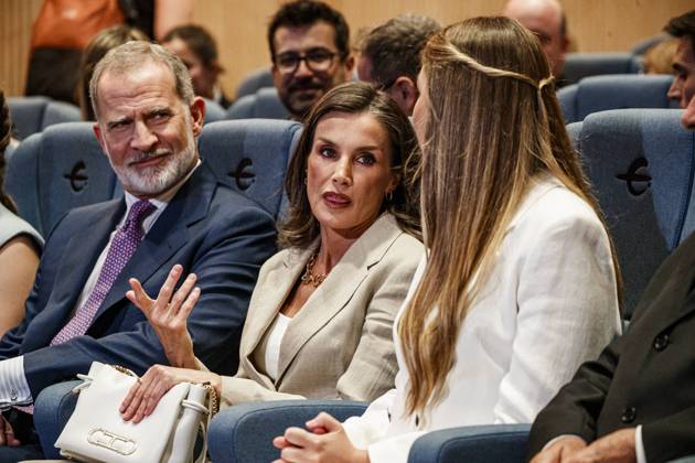 Infanta Sofia, along with King Felipe and Queen Letizia and Princess Leonor, presided over the Leading Teachers event of the Ibercaja Foundation, where Infanta Sofia gave her first solo speech, in Zaragoza on Wednesday, July 8, 2026. La Infanta Sofia junto a los reyes Felipe y Letizia y la princesa Leonor presiden el evento Docentes Referentes de la Fundación Ibercaja, donde la infanta Sofia realiza su primer discurso en solitario, en Zaragoza el miércoles 8 de julio de 2026. 900 LOF Cordon Press Cordon Press
