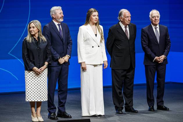 Infanta Sofia, along with King Felipe and Queen Letizia and Princess Leonor, presided over the Leading Teachers event of the Ibercaja Foundation, where Infanta Sofia gave her first solo speech, in Zaragoza on Wednesday, July 8, 2026. La Infanta Sofia junto a los reyes Felipe y Letizia y la princesa Leonor presiden el evento Docentes Referentes de la Fundación Ibercaja, donde la infanta Sofia realiza su primer discurso en solitario, en Zaragoza el miércoles 8 de julio de 2026. 900 LOF Cordon Press Cordon Press