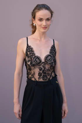 PFW - Zuhair Murad Photocall Anaelle Duguet attending the Zuhair Murad Haute Couture Fall Winter 2026 2027 show as part of Paris Fashion Week in Paris, France on July 08, 2026. Photo by Laurent Zabulon ABACAPRESS.COM Paris Copyright: xZabulonxLaurent ABACAx