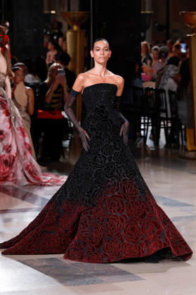 (260708) -- PARIS, July 8, 2026 -- A model presents a creation by Elie Saab during the Haute Couture Week Fall Winter 2026-2027 in Paris, France, July 8, 2026. (MeetEurope Handout via Xinhua) FRANCE-PARIS-HAUTE COUTURE WEEK-ELIE SAAB XinxHuashefa 