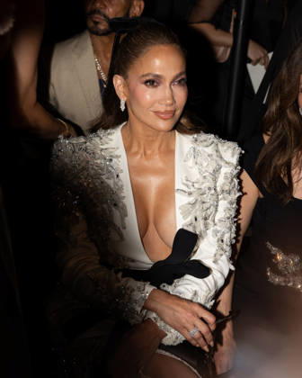 Jennifer Lopez at the Zuhair Murad Fall Winter 2026–2027 Haute Couture Collection fashion show during Paris Fashion Week (PFW) on July 8, 2026. Photo by Jérémy Melloul, Bestimage. Jennifer Lopez at the Zuhair Murad Fall Winter 2026–2027 Haute Couture Collection fashion show during Paris Fashion Week (PFW) on July 8, 2026, in Paris, France Copyright: xJeremyxMelloulx xBestimagexJeremyxMelloulx xBestimagex