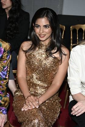 Isha Ambani at the Manish Malhotra Fall Winter 2026–2027 Haute Couture Collection fashion show during Paris Fashion Week (PFW) on July 8, 2026. Gedeon Taieb, Bestimage. Manish Malhotra’s fashion show, Autumn Winter 2026–2027 Haute Couture Collection, at Paris Fashion Week (PFW) on July 8, 2026, Paris, France  Copyright: xGedeonxTaiebx xBestimagexGedeonxTaiebx xBestimagex